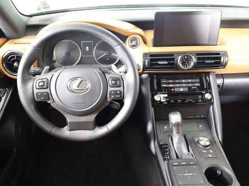 Certified 2025 Lexus IS 350 F Sport image 8