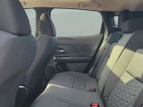 New 2026 Nissan Kicks SV image 10