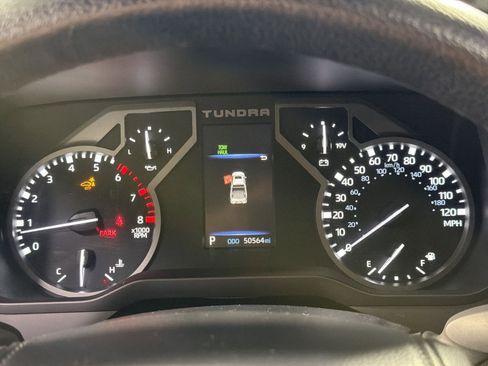 Used 2023 Toyota Tundra Limited AWD/4WD image 34