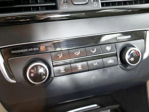 Used 2017 Kia Optima LX image 54