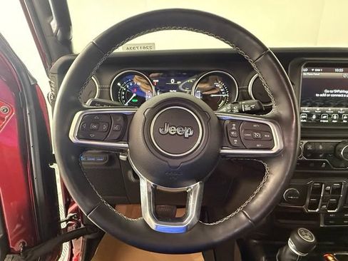 Used 2022 Jeep Wrangler Unlimited Sahara w/ Cold Weather Group AWD/4WD image 26