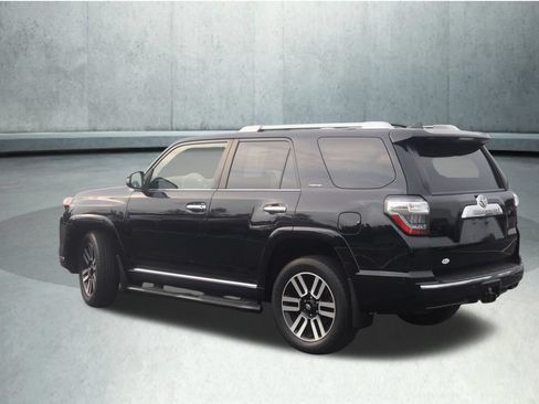 Used 2019 Toyota 4Runner Limited AWD/4WD image 18