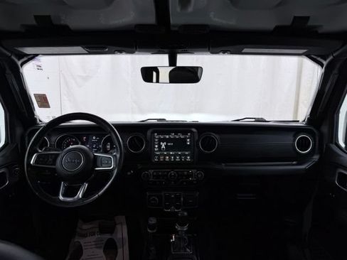 Used 2023 Jeep Wrangler Unlimited Sahara w/ Cold Weather Group AWD/4WD image 30