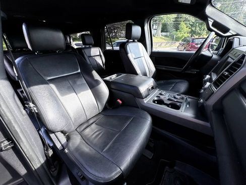 Used 2019 Ford Expedition Max XLT AWD/4WD image 23