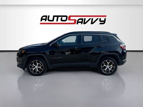 Used 2024 Jeep Compass Limited image 4