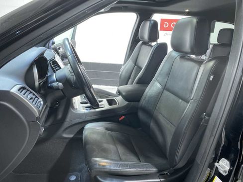 Used 2019 Jeep Grand Cherokee Altitude image 11