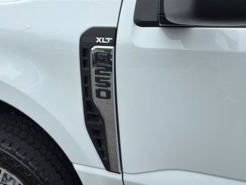 Used 2025 Ford F250 XLT w/ FX4 Off-Road Package AWD/4WD image 37