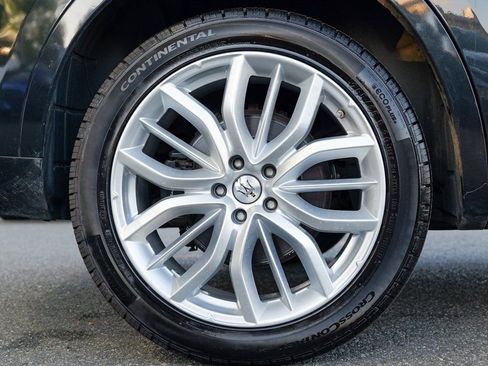 Used 2022 Maserati Levante GT image 13