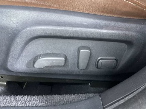 Used 2017 Subaru Outback 2.5i Touring w/ Popular Package #5A AWD/4WD image 33