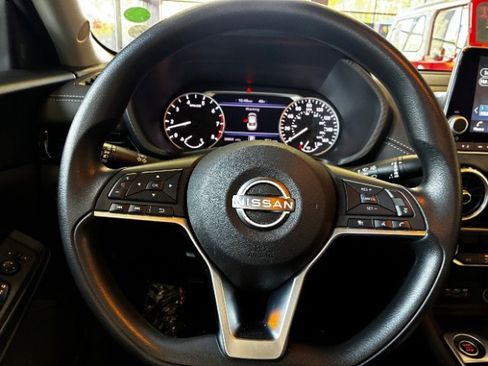 Used 2024 Nissan Sentra SV FWD image 21