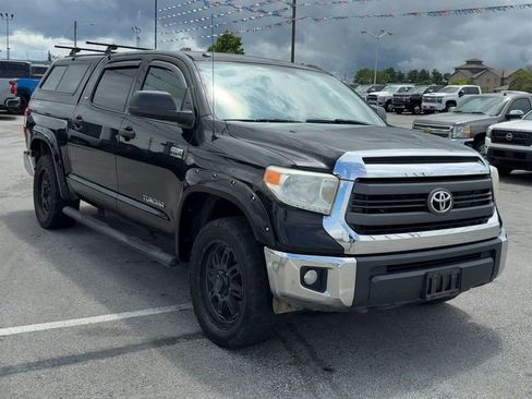 Used 2015 Toyota Tundra SR5 w/ SR5 Upgrade Package AWD/4WD image 9