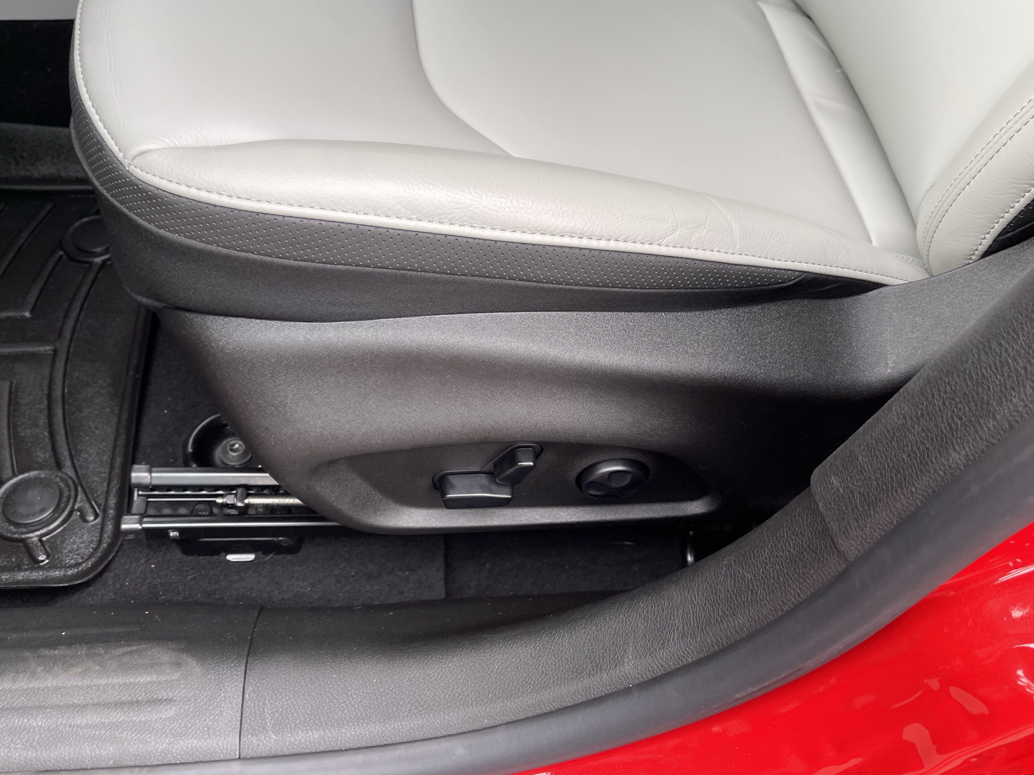 Used 2021 Jeep Renegade Limited AWD/4WD image 19