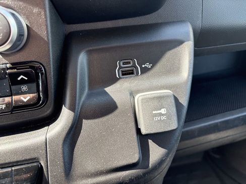 Used 2026 RAM ProMaster 2500 w/ Convenience Group FWD image 25