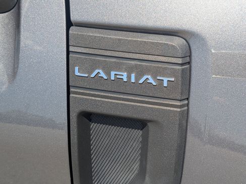 Used 2022 Ford Maverick Lariat w/ Lariat Luxury Package image 13