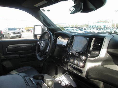 Used 2024 RAM 3500 Tradesman w/ Safety Group image 21