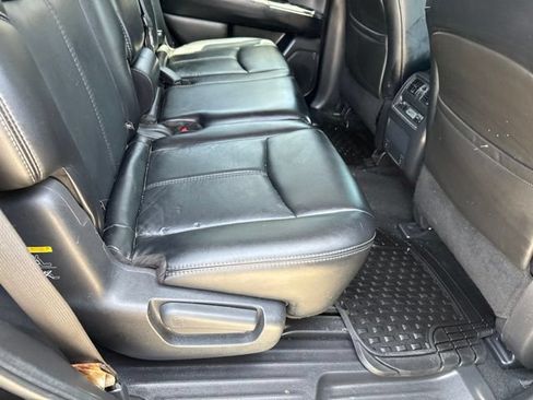 Used 2014 Nissan Pathfinder SL w/ Cargo Package FWD image 16