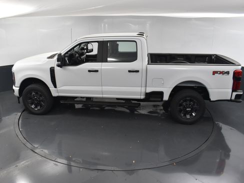 Used 2024 Ford F250 XL w/ STX Appearance Package image 22