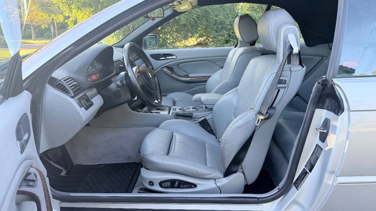 Used 2002 BMW 330Ci Convertible RWD image 11