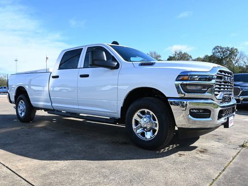 New 2026 RAM 2500 Tradesman w/ Chrome Appearance Group image 5
