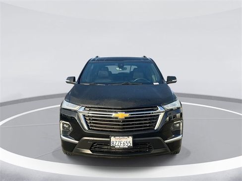 Used 2022 Chevrolet Traverse High Country image 2