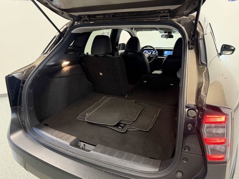 Used 2025 Nissan Kicks SR AWD/4WD image 23