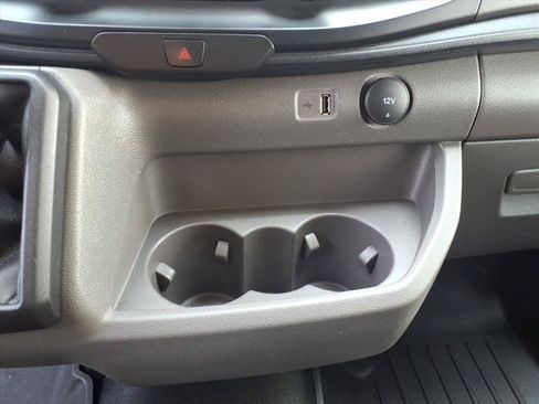 Used 2023 Ford Transit 250 Low Roof AWD image 13