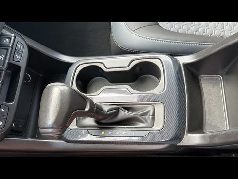 Used 2018 Chevrolet Colorado Z71 AWD/4WD image 20