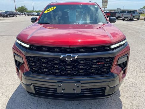 Used 2024 Chevrolet Traverse RS w/ LPO, Floor Liner Package AWD/4WD image 9
