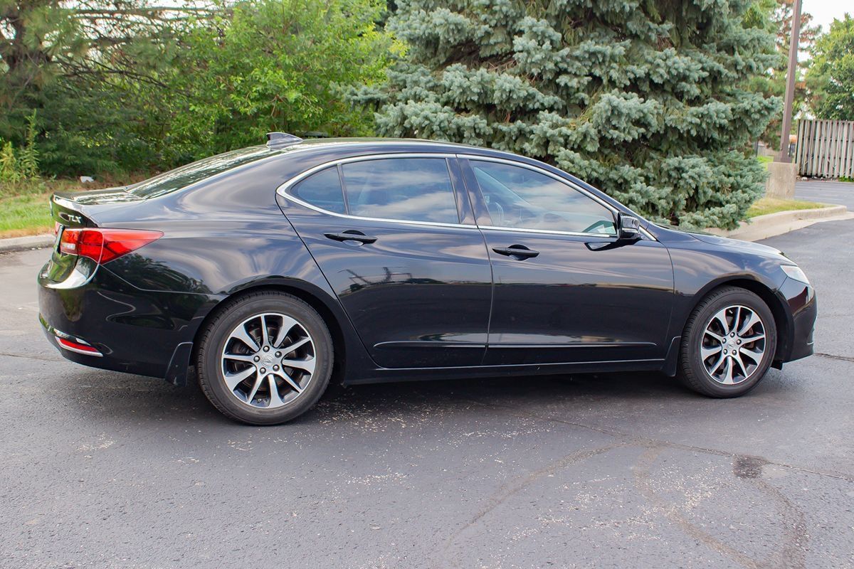 Used 2015 Acura TLX w/ Technology Package FWD image 10