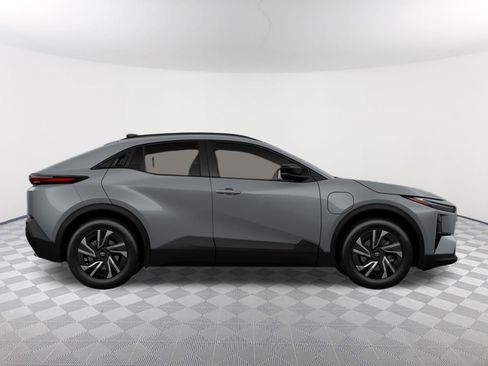 New 2027 Toyota C-HR w/ Cold Weather Package AWD/4WD image 11