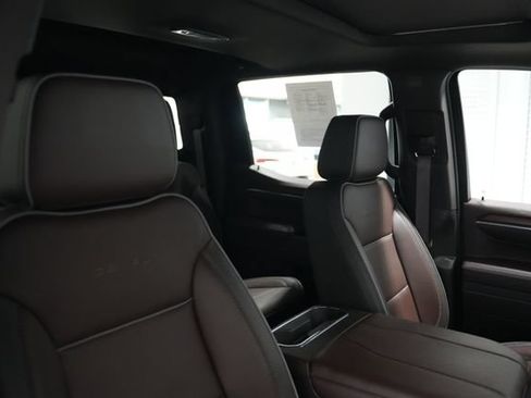 Used 2025 GMC Sierra 1500 Denali w/ Denali Reserve Package AWD/4WD image 22