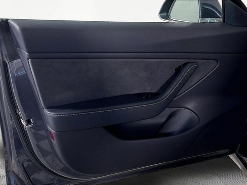 Used 2019 Tesla Model 3 image 23
