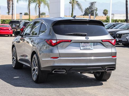 Used 2022 Acura MDX w/ Technology Package FWD image 13