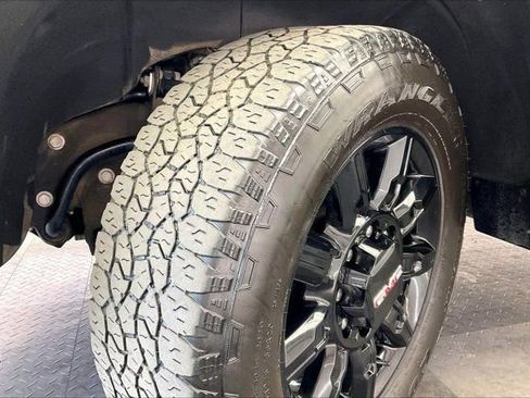 Used 2025 GMC Sierra 2500 AT4 w/ Max Trailering Package image 33