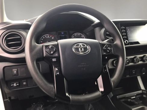 Used 2020 Toyota Tacoma SR w/ SX Package AWD/4WD image 17