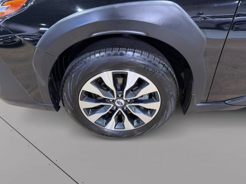 Used 2024 Subaru Outback Touring XT AWD/4WD image 3