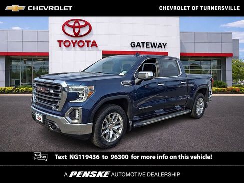 Used 2022 GMC Sierra 1500 SLT w/ SLT Premium Package AWD/4WD image 1