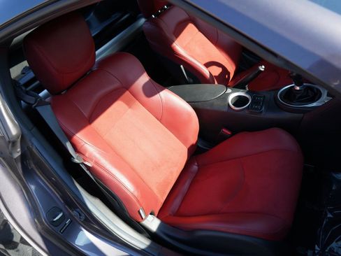 Used 2010 Nissan 370Z Touring w/ Sport Pkg image 50