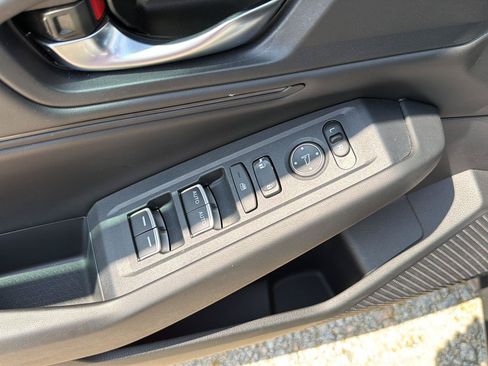 Used 2024 Honda Accord EX image 32
