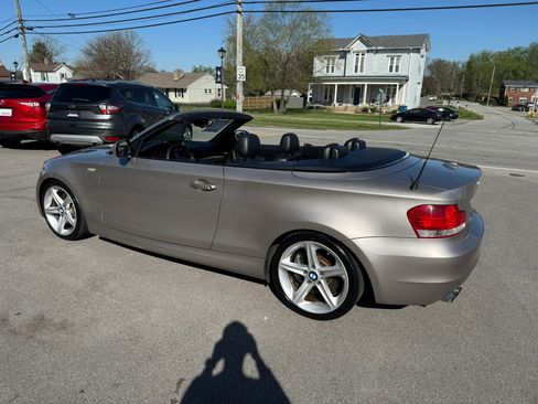 Used 2011 BMW 135i Convertible RWD image 7