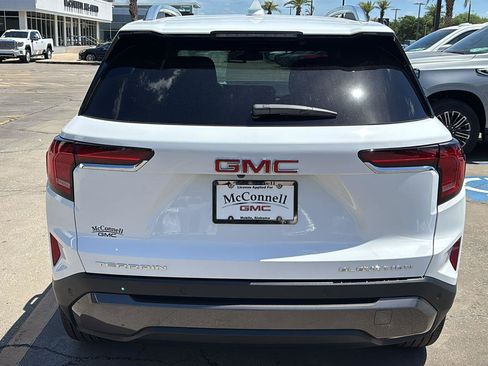 New 2026 GMC Terrain Elevation w/ Elevation Premium Package FWD image 7