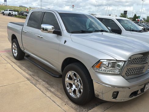Used 2016 RAM 1500 Laramie w/ Convenience Group image 2