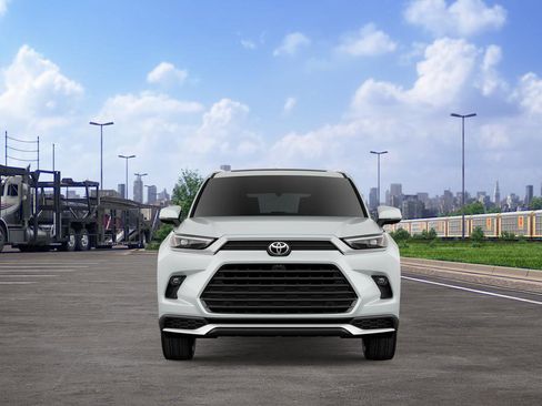 New 2026 Toyota Grand Highlander AWD Hybrid image 2