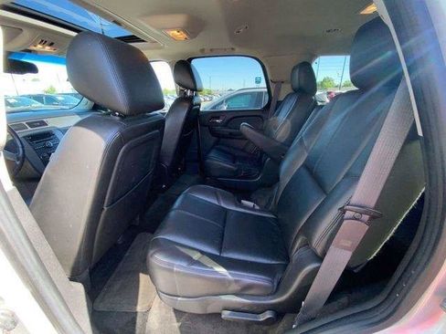 Used 2011 Chevrolet Tahoe LT w/ Luxury Package AWD/4WD image 19
