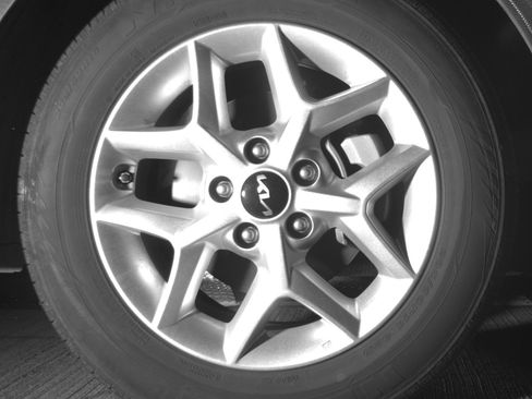 Used 2025 Kia Soul LX w/ LX Technology Package FWD image 13