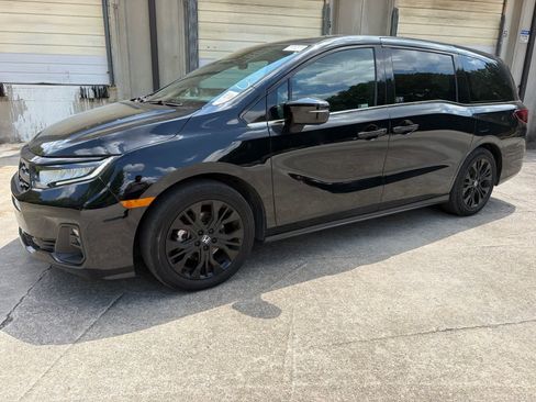 Used 2025 Honda Odyssey Sport-L image 4
