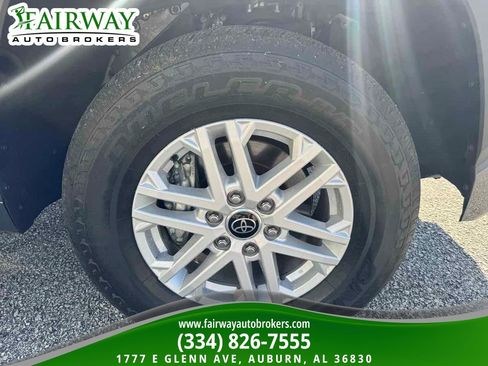 Used 2024 Toyota Tundra SR5 w/ SR5 Premium Package image 32