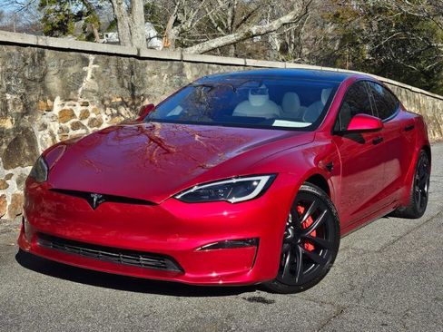 Used 2024 Tesla Model S Plaid image 2