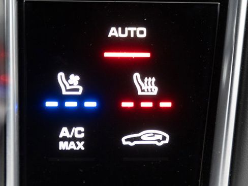 Used 2020 Porsche Panamera GTS w/ Premium Package Plus image 19