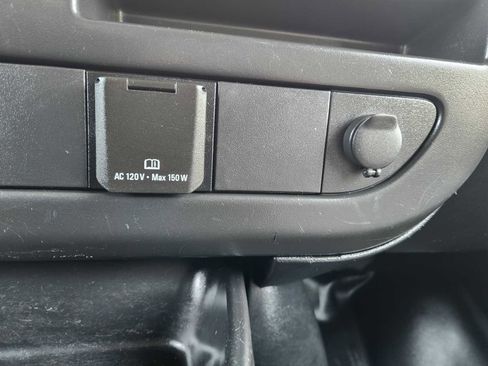 Used 2017 Chevrolet Express 2500 image 23